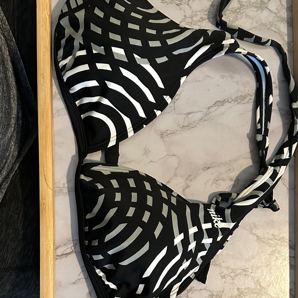 Elegant Black and White Women's Bikini